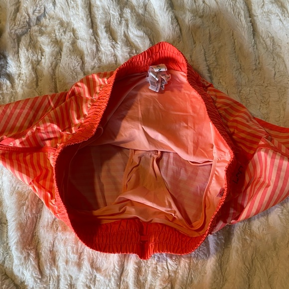 Lorna Jane Active Orange Striped Shorts Size M - Picture 5 of 5